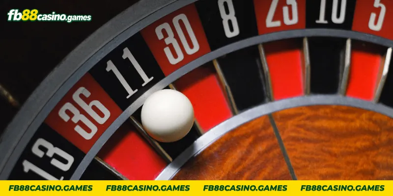 Roulette: Vòng Quay 0 Đến 36 Và Những Khoảnh Khắc Bất Ngờ Bánh xe nhiều màu sắc tạo nên vòng quay hấp dẫn